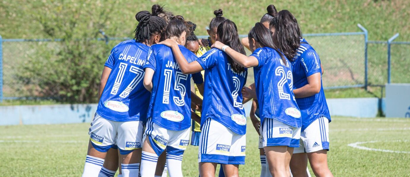 Exemplo de força e determinação, time de futebol feminino do Cruzeiro completa dois anos de atuação